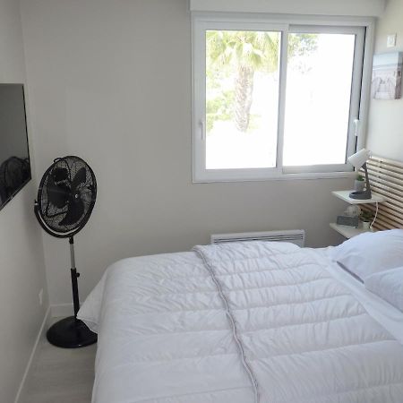Sol-Y-Days Darse, Superbe Appartement De Type Marina Avec Belle Terrasse Vue Port De Plaisance เลอ โกร-ดู-รัว ภายนอก รูปภาพ