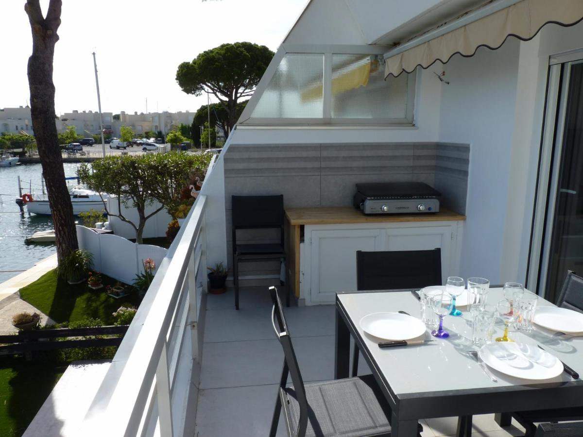 Sol-Y-Days Darse, Superbe Appartement De Type Marina Avec Belle Terrasse Vue Port De Plaisance เลอ โกร-ดู-รัว ภายนอก รูปภาพ